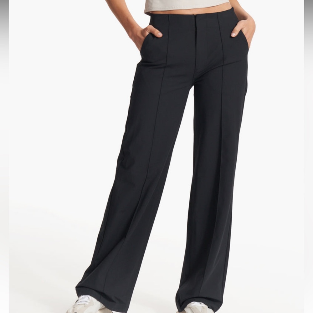 Womens Meta Wideleg
Sz XS